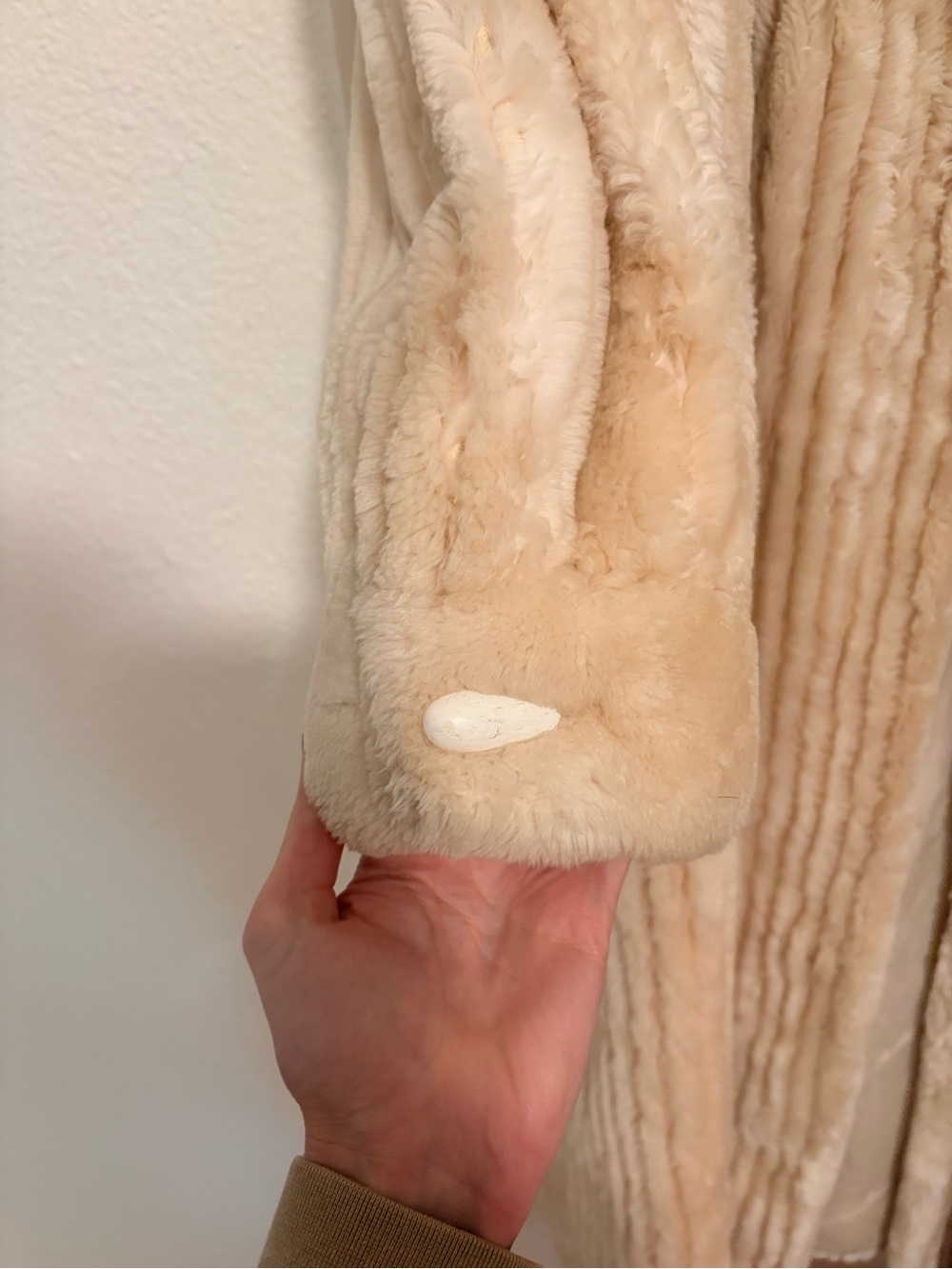 1970’s Vintage Dior Full-Length Beaver Fur Coat - Picture 5 of 7